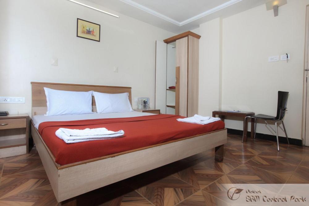 Hotel S R M Central Park Chennai Luaran gambar